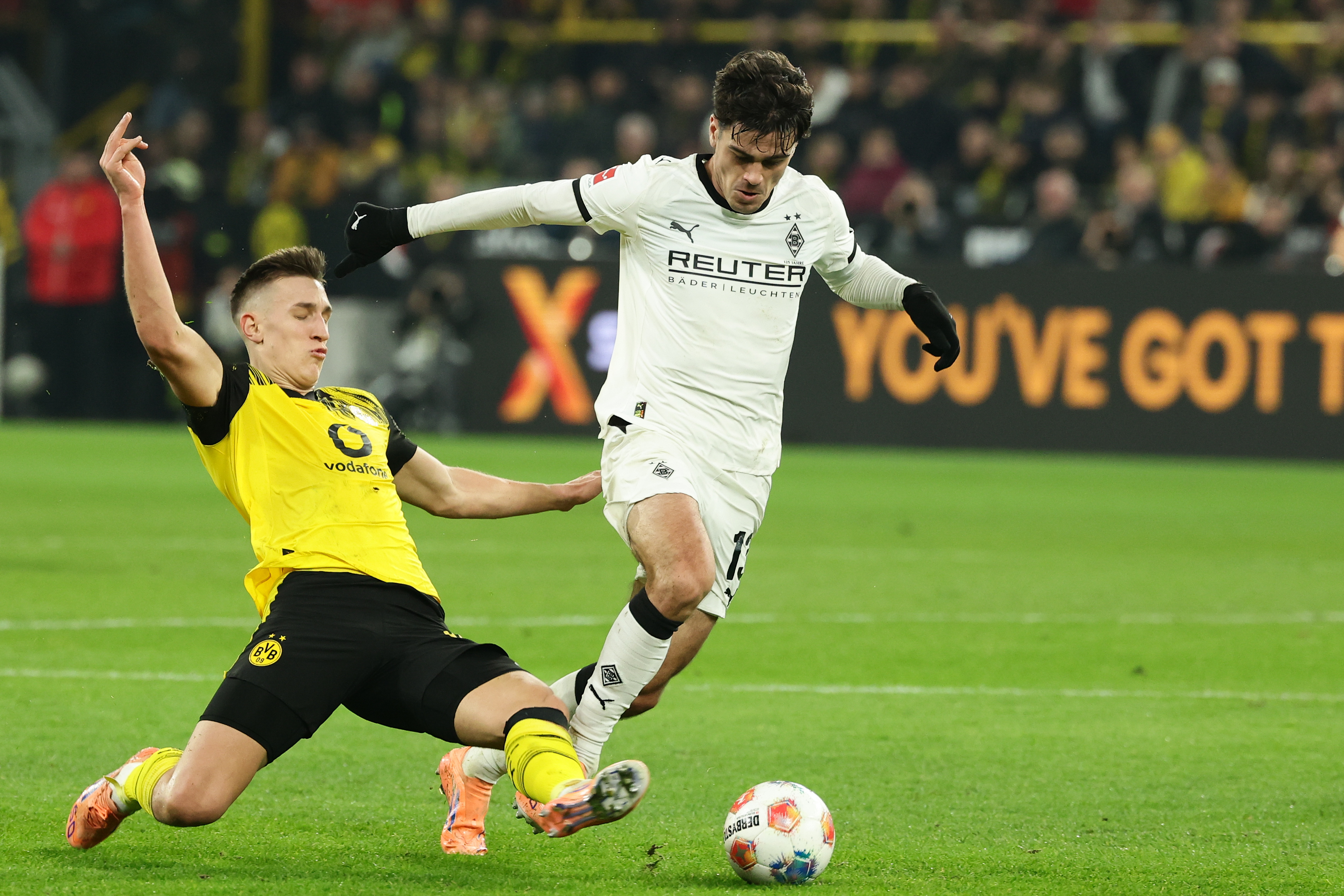 开云app下载-门兴格拉德巴赫迎CBA常规赛关键赛罗马迎来里程碑备战足总杯，这操作让人直呼：菲尼克斯太阳转会期扳平良机