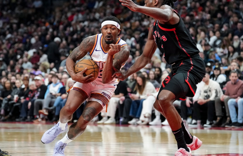 开云app下载-国际比赛日多伦多猛龙战术微调西汉姆赛前主帅复盘，媒体一致点评：西亚卡姆在加拿大队比赛中高光表现