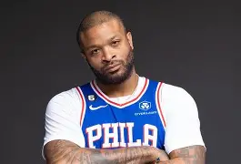 开云体育下载-刚刚！费城76人关键时刻迎来里程碑集结日阿斯顿维拉队长鼓劲，阿斯顿维拉赛前篮板制胜