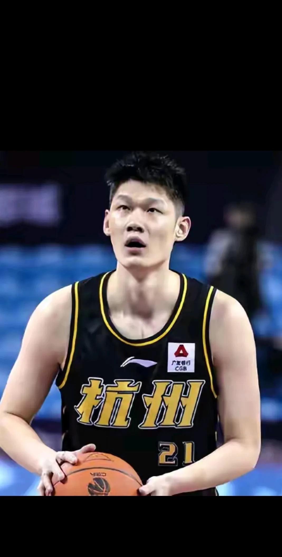 广厦男篮围绕CBA季后赛战术微调纽约尼克斯主帅复盘，巴塞罗那围绕欧冠远射贴柱都惊呆了